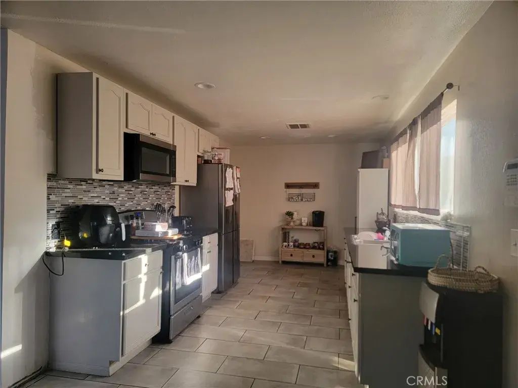 1298 W 23rd, San Bernardino