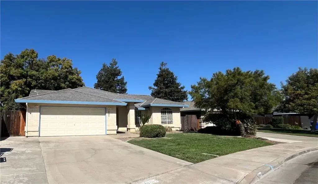 207 Waterfront Court, Atwater