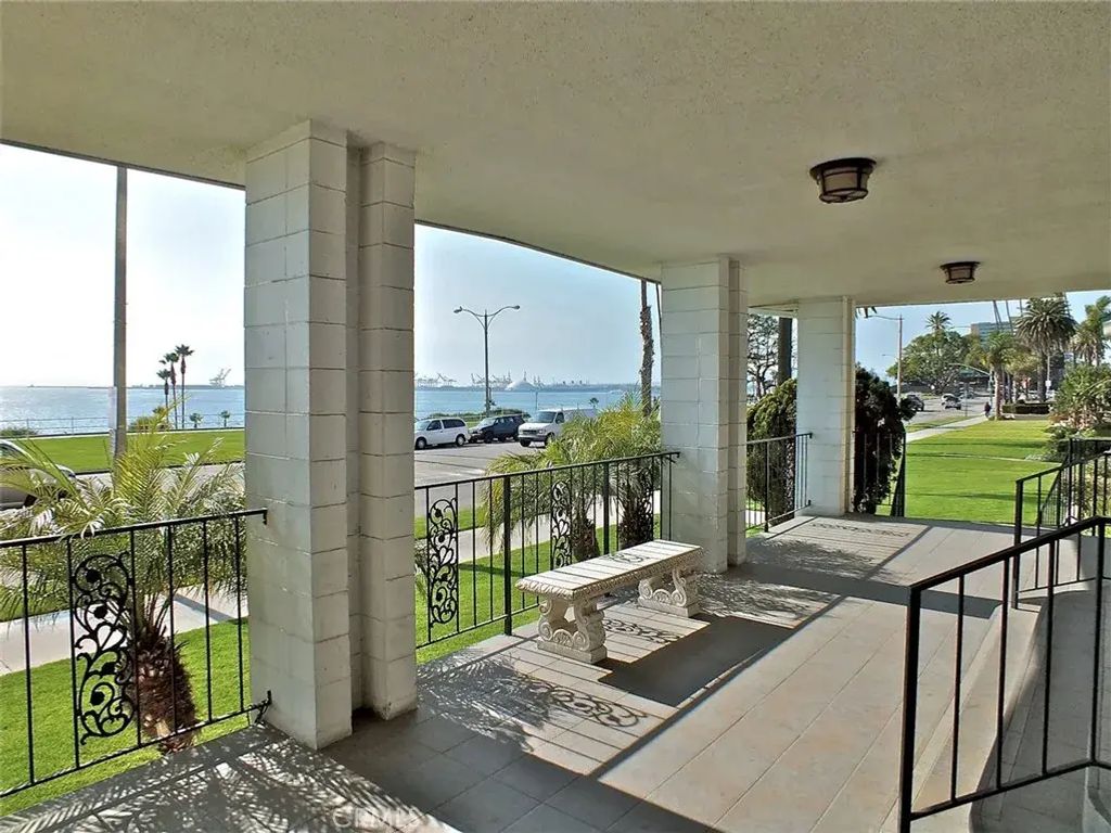 2601 E Ocean 205, Long Beach