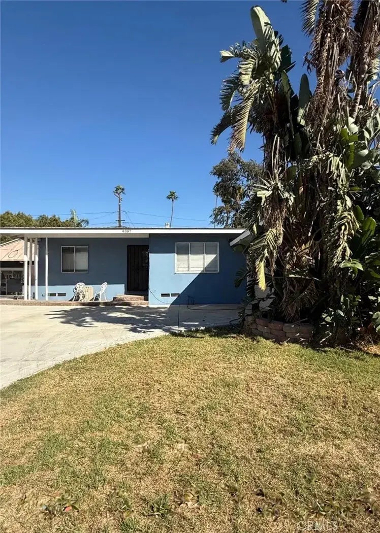 9387 Kaiser Ave., Fontana