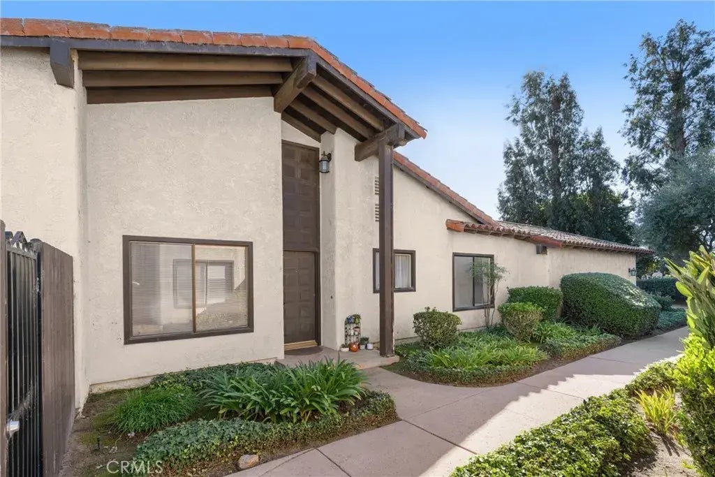 166 Tallyho, Santa Maria