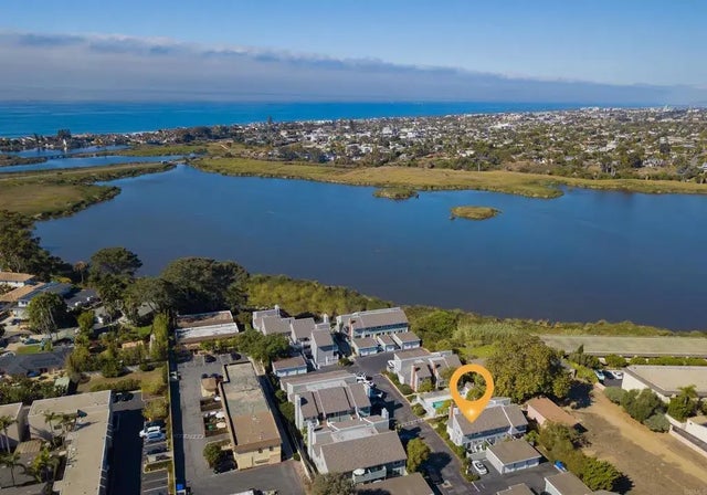 2525 Jefferson Street E, Carlsbad