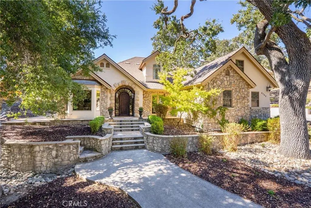 6360 Navarette, Atascadero