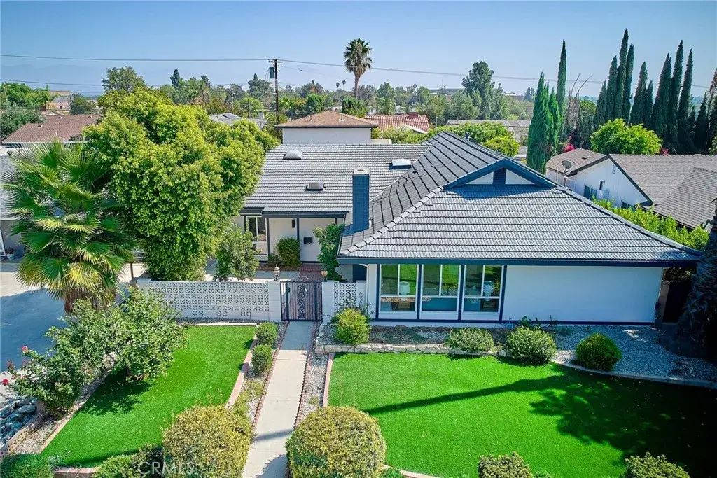 9604 Swinton, North Hills