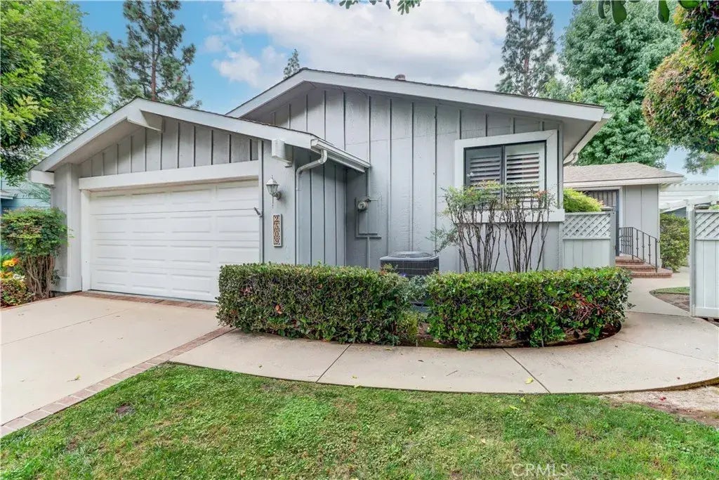 2509 View Lake, Santa Ana