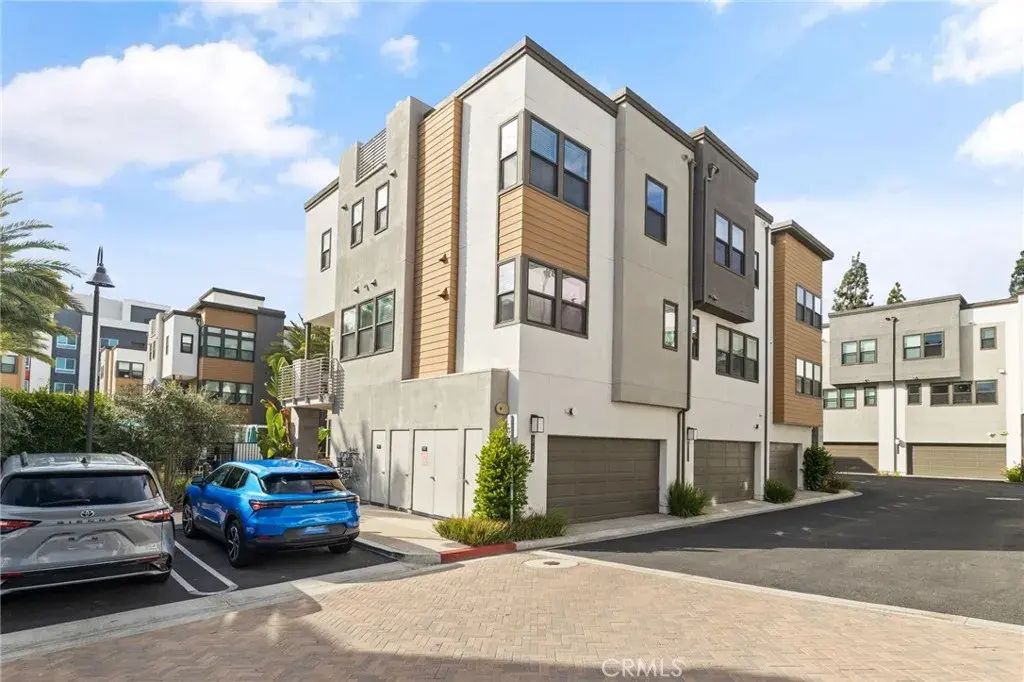 712 S Grable Circle, Orange