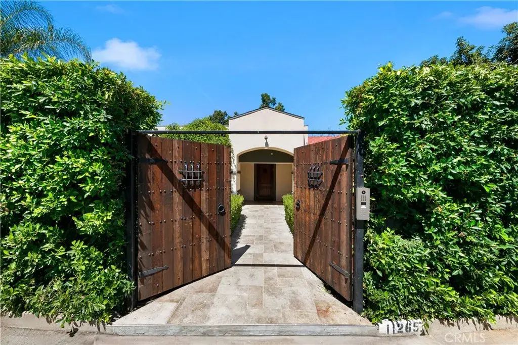 11265 Sunshine Terrace, Studio City