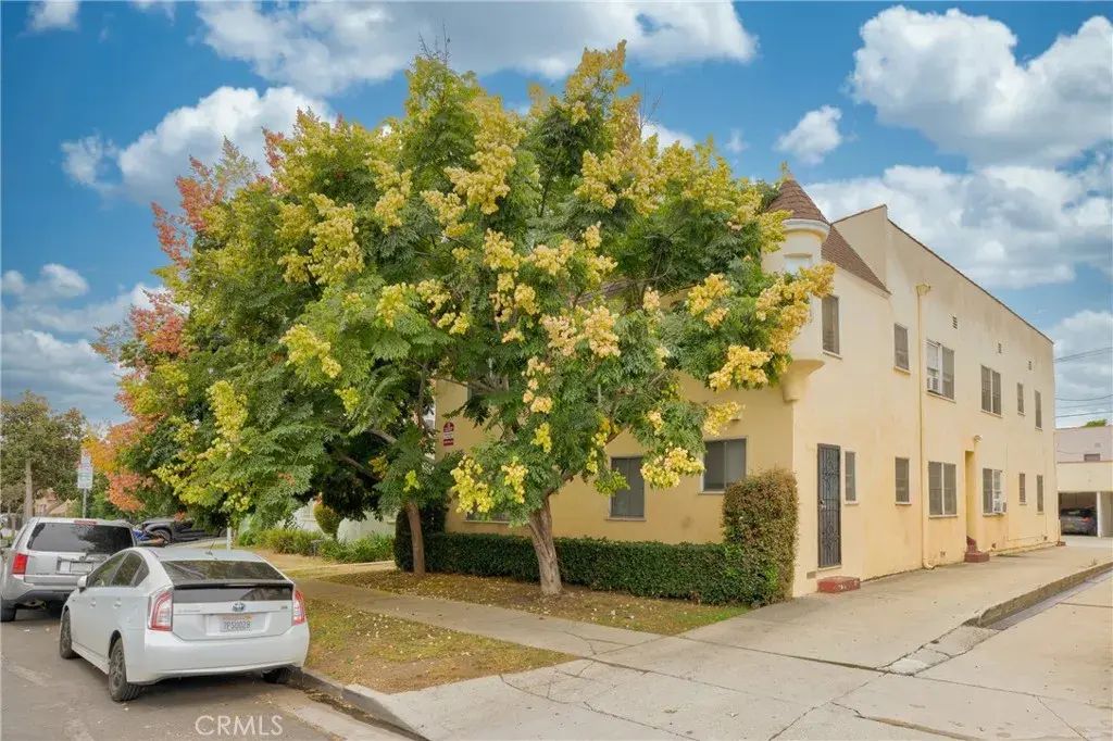 445 N Spaulding, Los Angeles