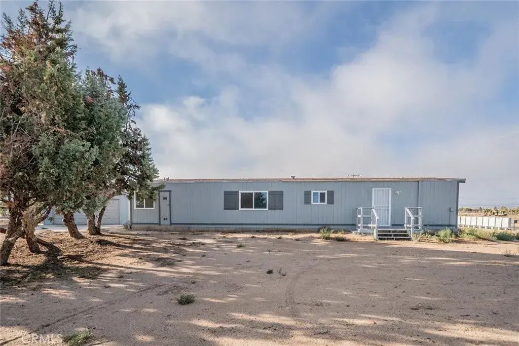 6525 Lindero, Phelan
