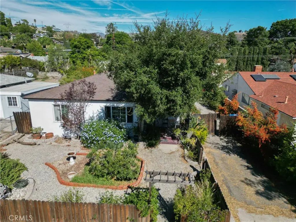 9906 Wealtha Avenue, Sun Valley