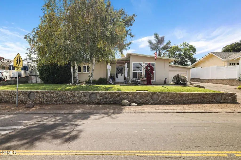 5152 North Street, Somis