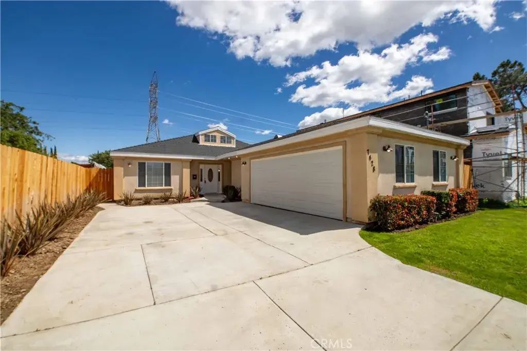 7428 Wilbur, Reseda