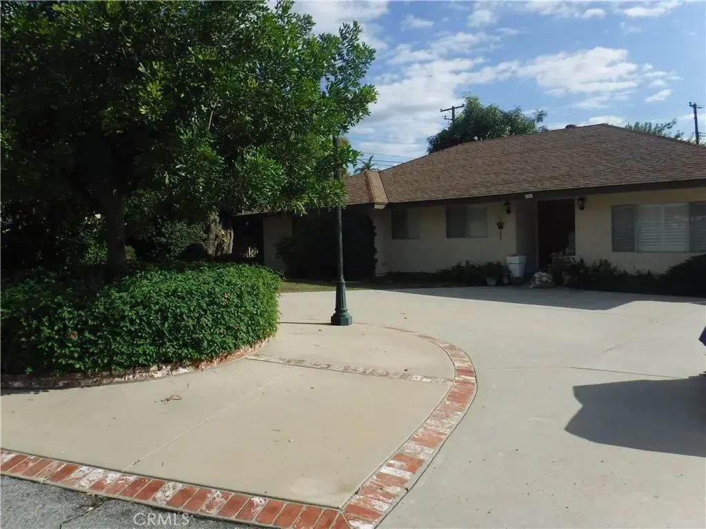 702 W Carroll, Glendora
