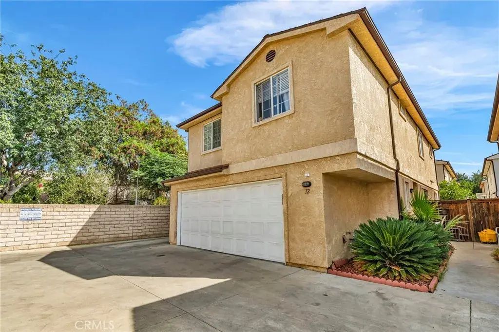 9155 Cedros Avenue 12, Panorama City