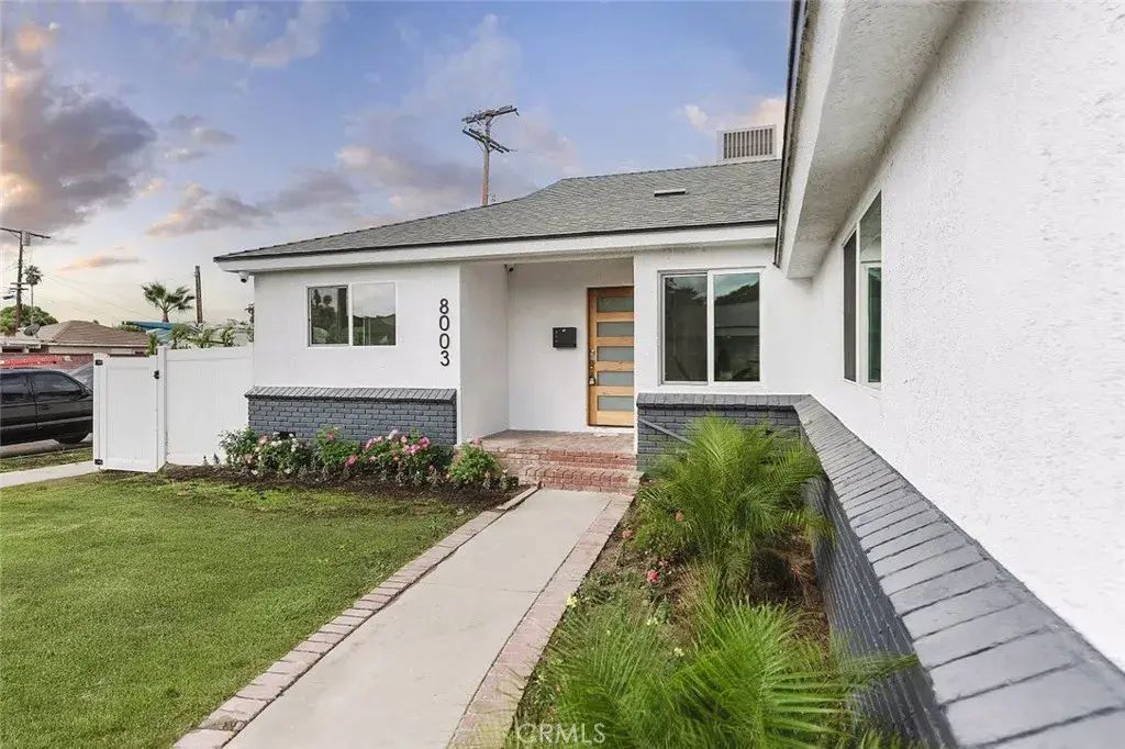 8003 Aldea, Van Nuys