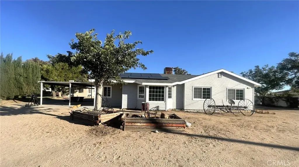 15900 Mesquite, Hesperia