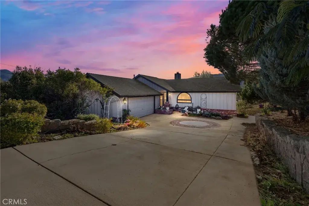 20220 Bald Mountain, Tehachapi