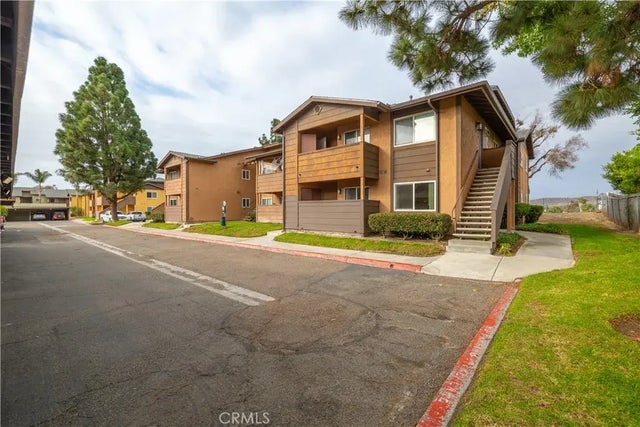 517 Calle Montecito 91, Oceanside