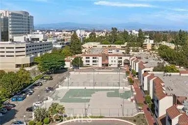 700 W 3rd C206, Santa Ana