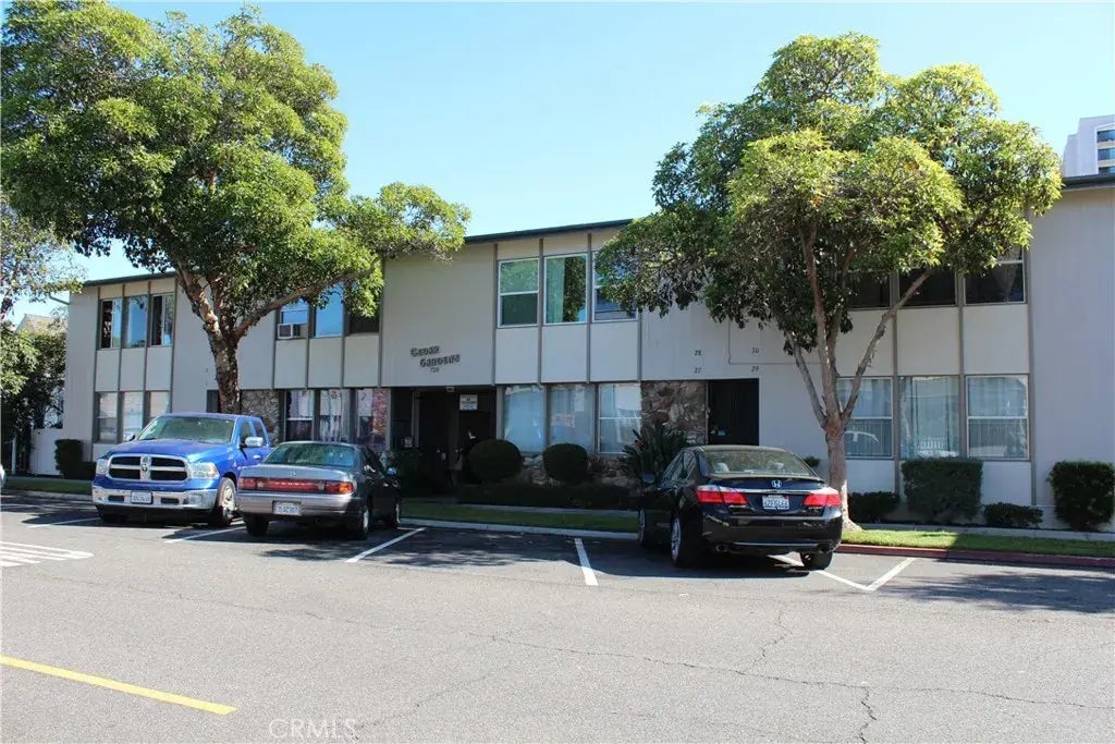 728 Cedar 26, Long Beach