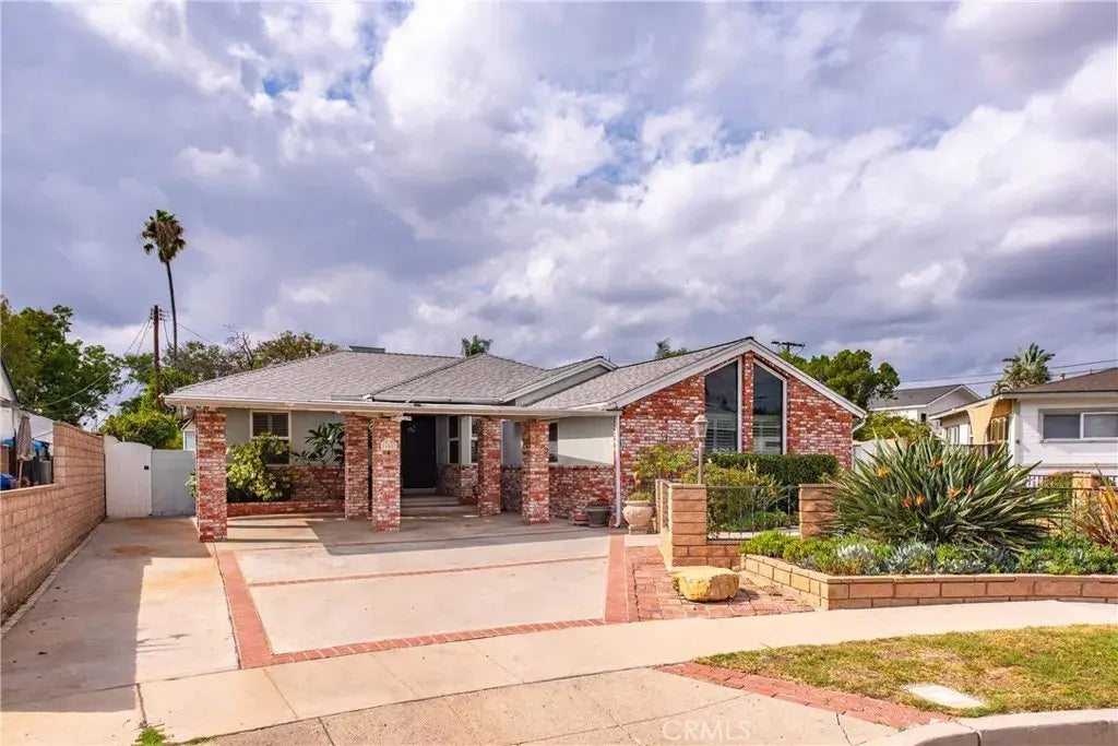 11007 Montgomery Avenue, Granada Hills