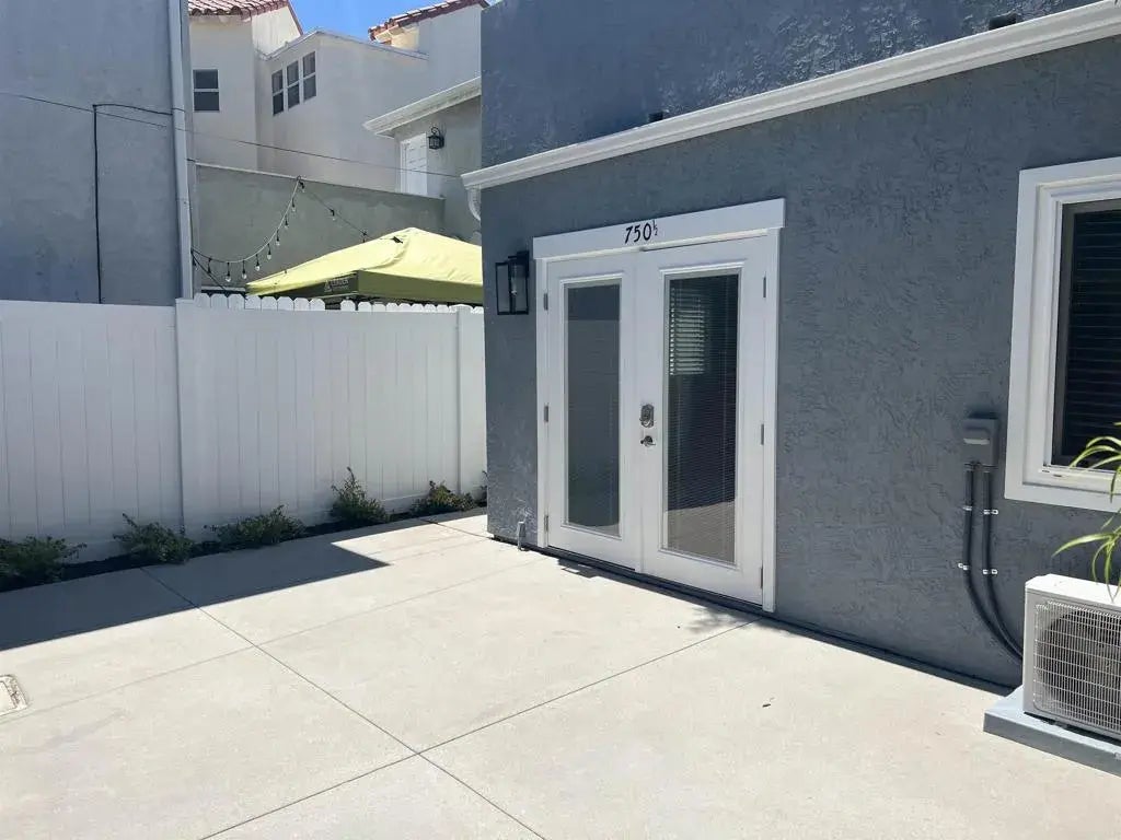 750 E Avenue, Coronado