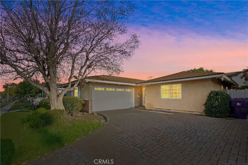 8065 E Ring Street, Long Beach