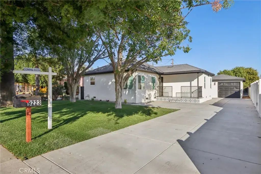 9223 Juniper, Fontana