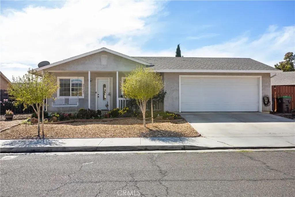 2157 Reta, Red Bluff
