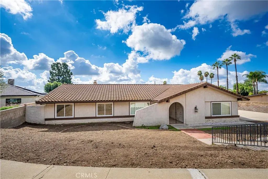8631 Surrey Lane, Alta Loma