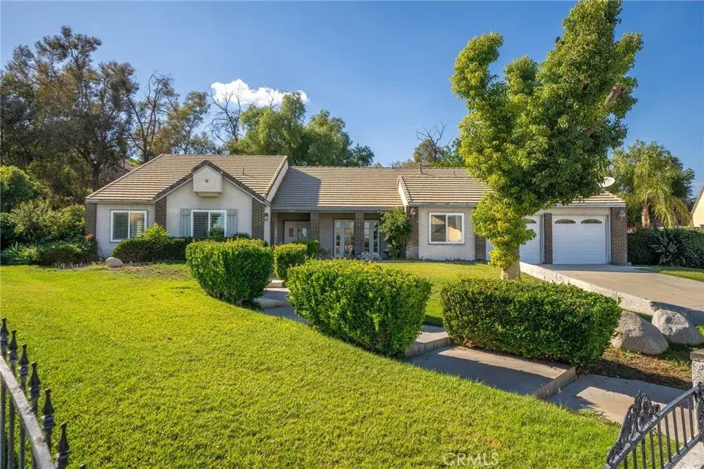 11292 Cadbury Drive, Riverside