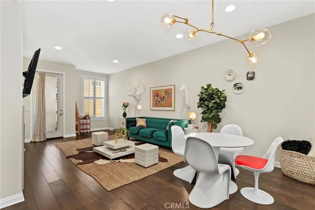 6526 Fountain, Los Angeles