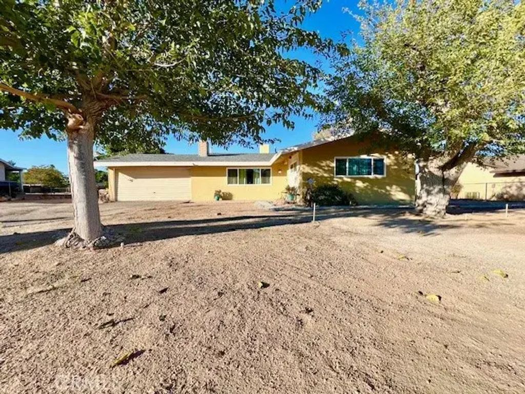 18236 Danbury, Hesperia