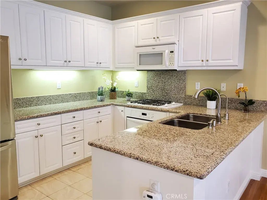 1800 Oak Street 304, Torrance