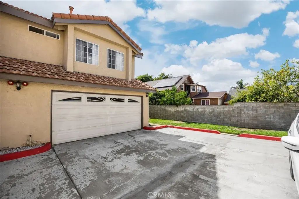 331 E Phillips, Pomona
