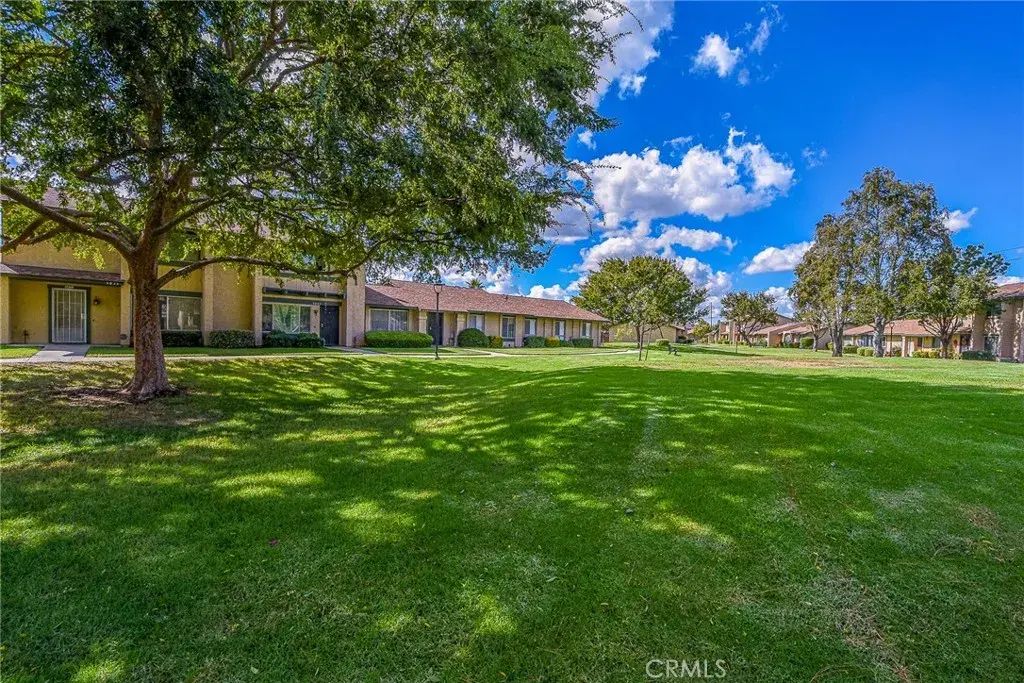 5033 Brooklawn, Riverside