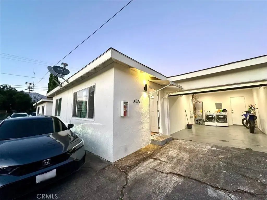 7732 Wyngate, Tujunga