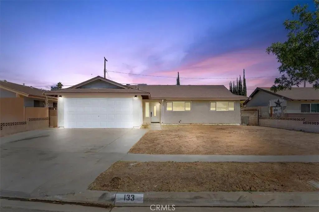 133 E Avenue Q4, Palmdale