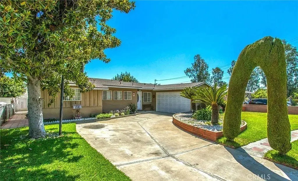 15937 Manzanita, Fontana