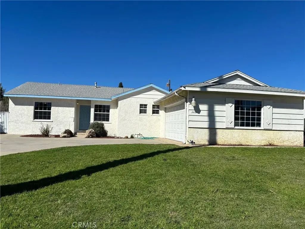 10133 Kester, Mission Hills (san Fernando)