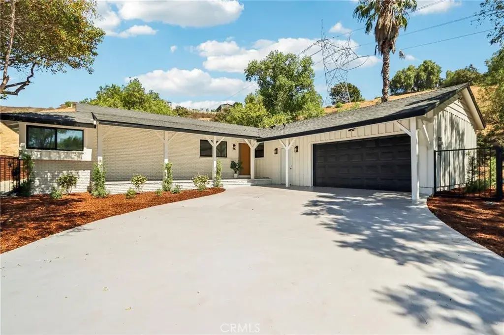11060 Vanda Way, Shadow Hills