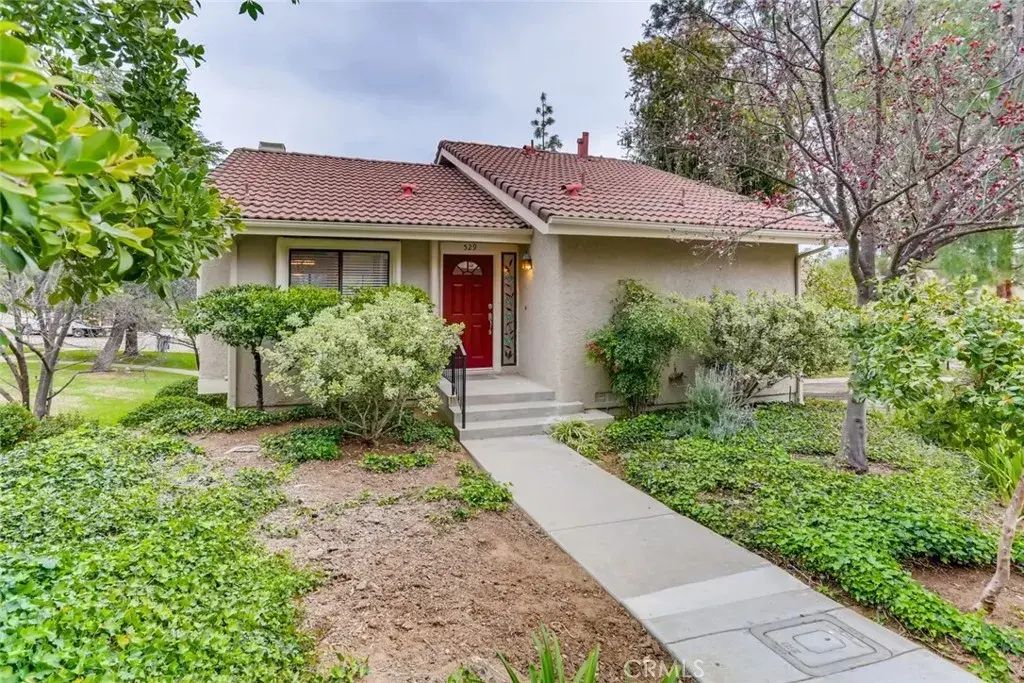 529 El Azul Circle, Oak Park