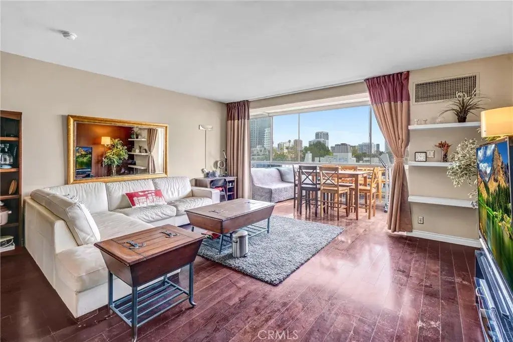 969 Hilgard Avenue 706, Los Angeles