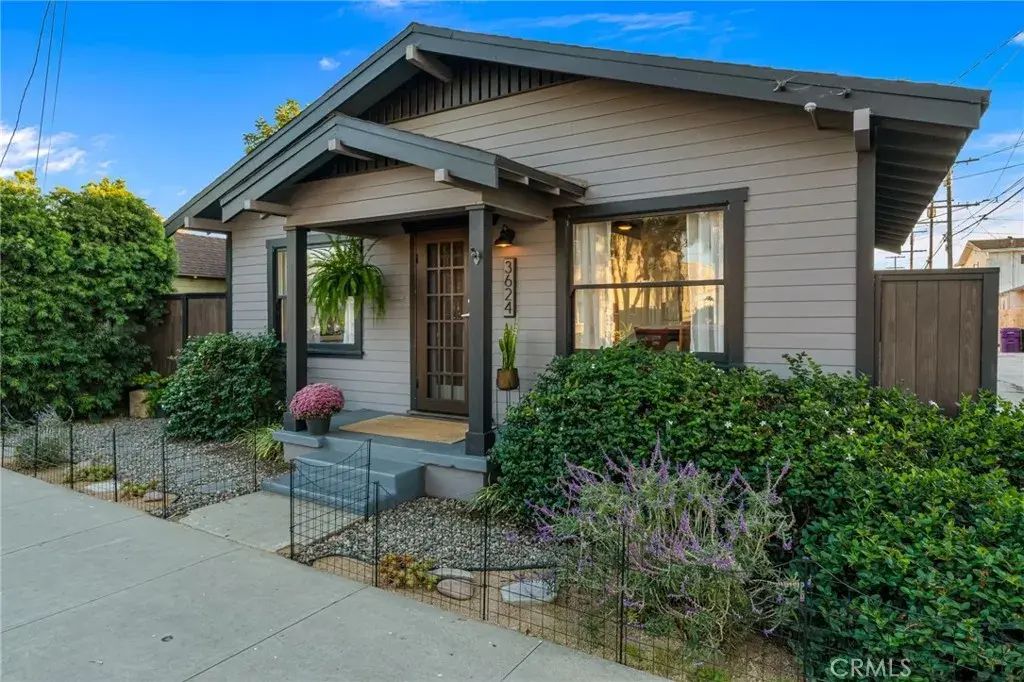 3624 E 8th, Long Beach