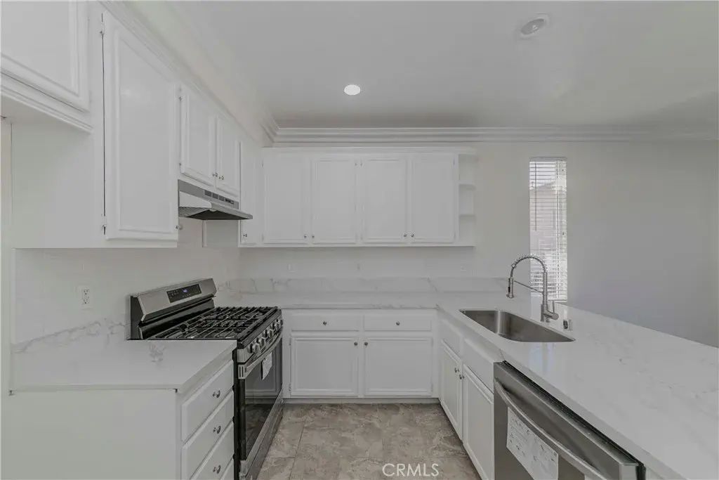 17831 Hazelwood Court, Carson