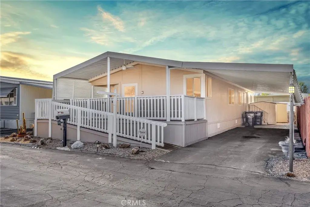 43531 Acacia Ave 54, Hemet