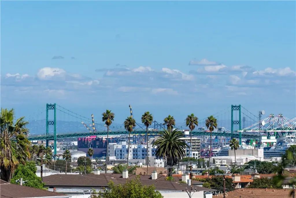 1095 W 14th, San Pedro
