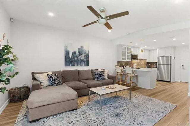 2003 Costa Del Mar Road 679, Carlsbad