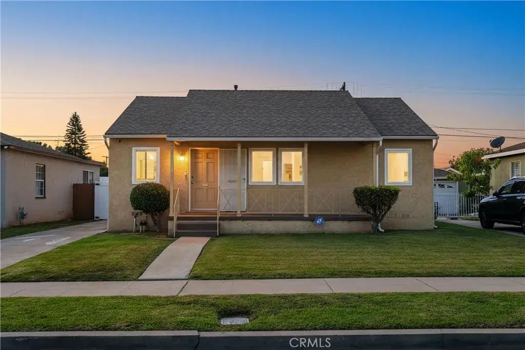 2030 W 95th, Los Angeles