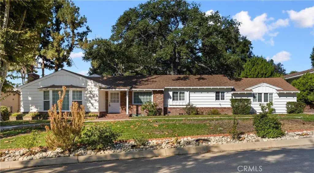 1801 Wilson, Arcadia